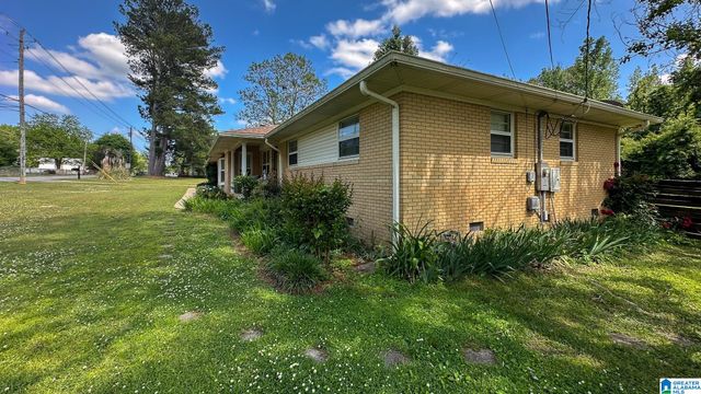 800 ALEXANDRIA ROAD, Weaver, AL 36277