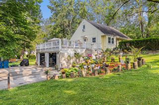 3104 Courtlandt Avenue, Kalamazoo, MI 49004