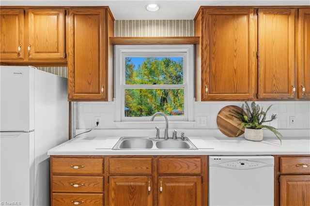 6524 US Highway 158, Summerfield, NC 27358