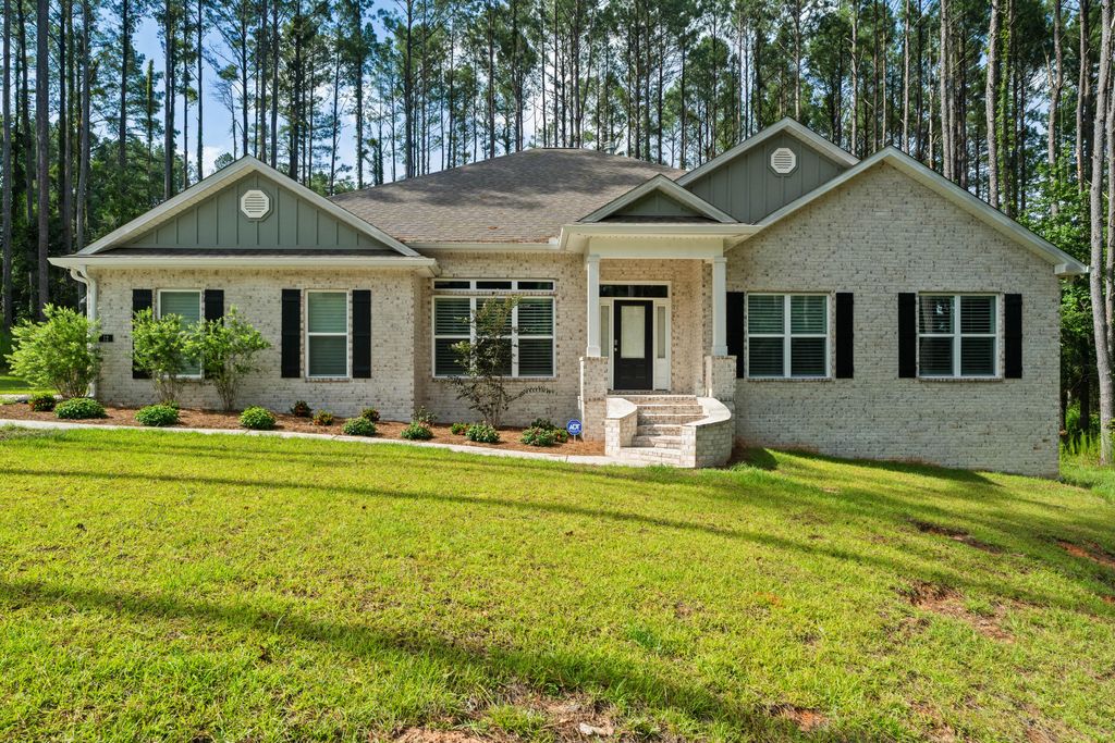 12 Cavalier, Hattiesburg, MS 39402