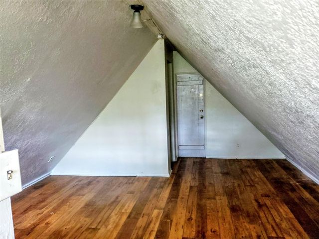 900 Mohawk Drive 7, Montgomery, TX 77316