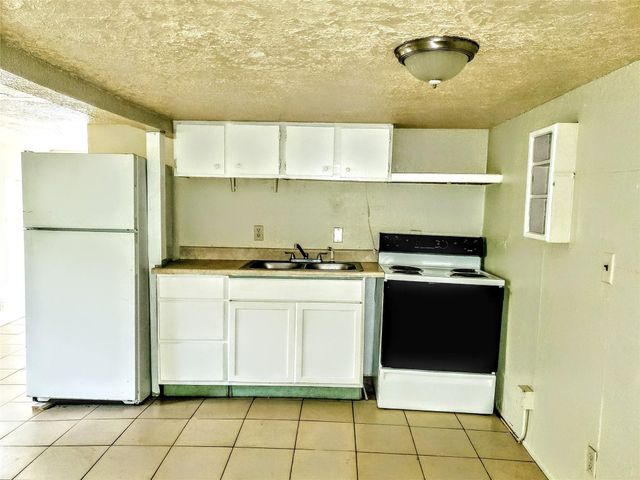 900 Mohawk Drive 7, Montgomery, TX 77316