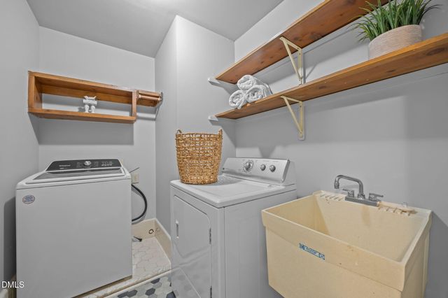 8309 Apple Orchard Way, Raleigh, NC 27615