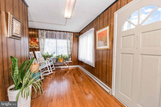 136 LINGLESTOWN RD, Harrisburg, PA 17110