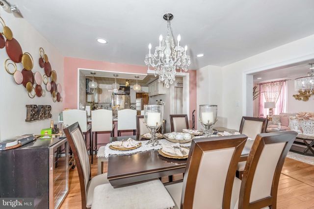 136 LINGLESTOWN RD, Harrisburg, PA 17110