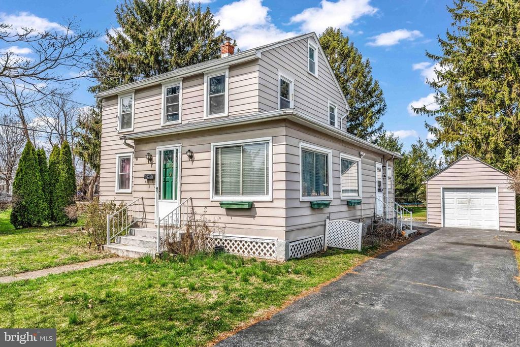 136 LINGLESTOWN RD, Harrisburg, PA 17110