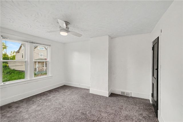 1311 Pirl St, Mckeesport, PA 15132