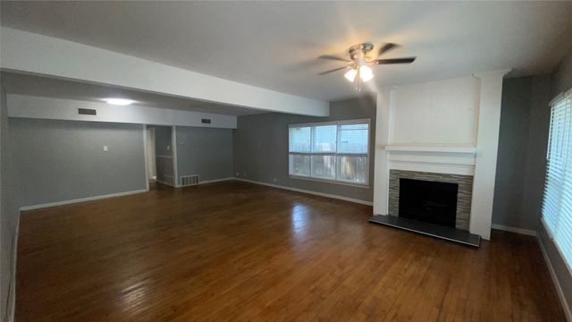 3558 Kell Street, Fort Worth, TX 76109