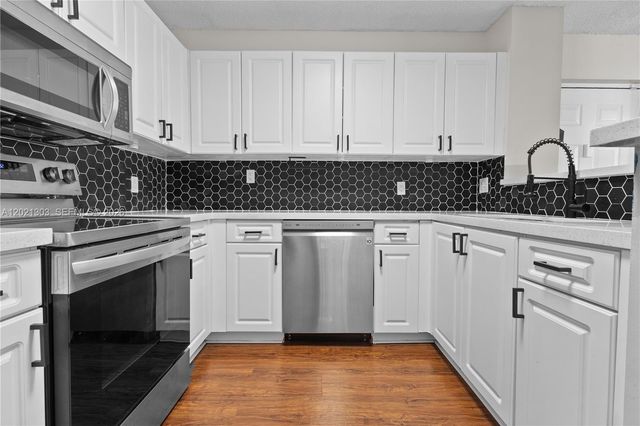 2123 Renaissance Blvd 201, Miramar, FL 33025