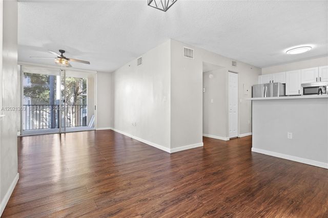 2123 Renaissance Blvd 201, Miramar, FL 33025