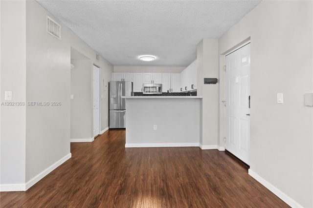 2123 Renaissance Blvd 201, Miramar, FL 33025