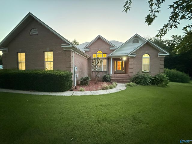 23985 E Clearmont Drive, Elkmont, AL 35620