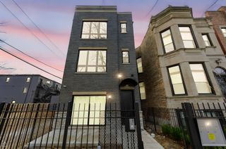 861 E 63rd Place 3, Chicago, IL 60637