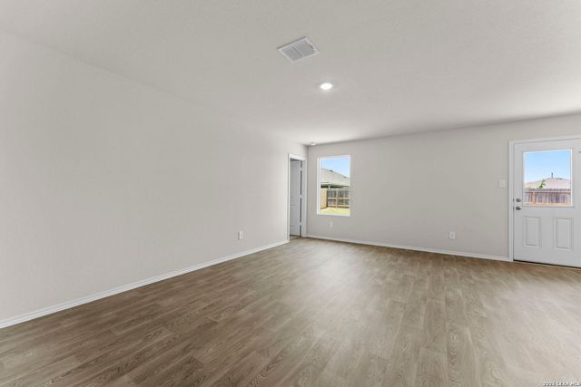 1061 Seedling Ln, Seguin, TX 78155