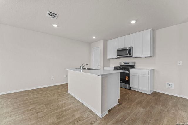 1061 Seedling Ln, Seguin, TX 78155