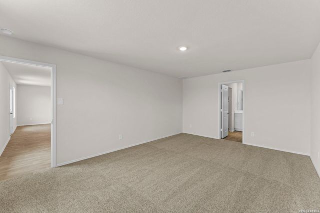 1061 Seedling Ln, Seguin, TX 78155