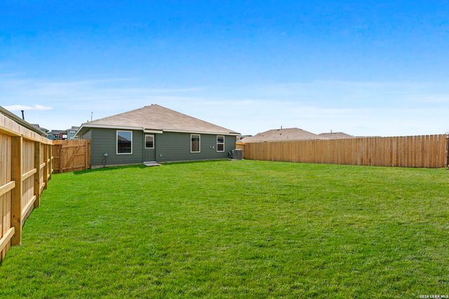 1061 Seedling Ln, Seguin, TX 78155