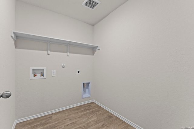 1061 Seedling Ln, Seguin, TX 78155
