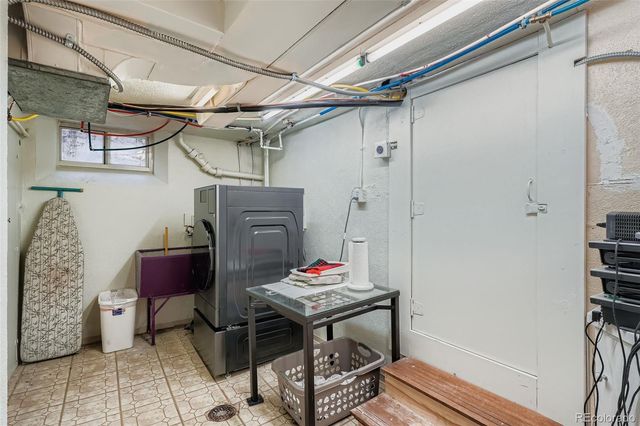 2520 Locust Street, Denver, CO 80207