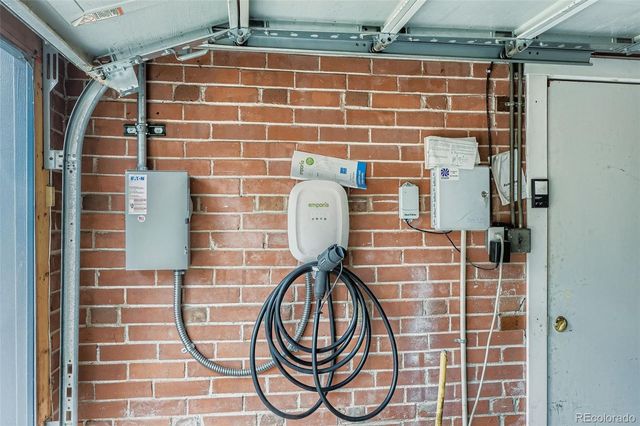 2520 Locust Street, Denver, CO 80207