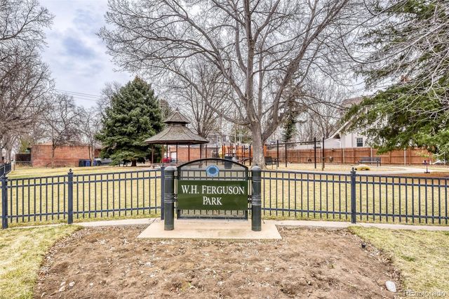 2520 Locust Street, Denver, CO 80207