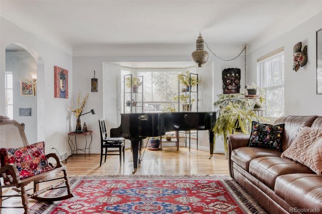 2520 Locust Street, Denver, CO 80207