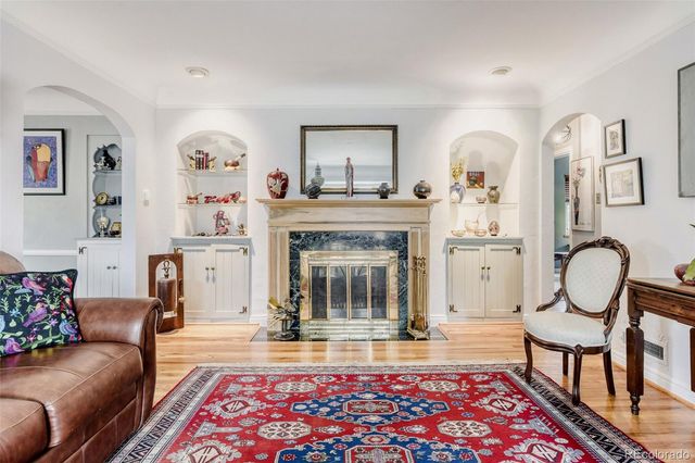 2520 Locust Street, Denver, CO 80207