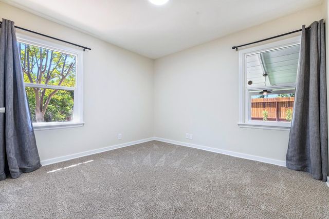 657 E Ramona Way, Fresno, CA 93704