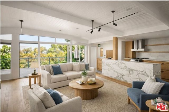 295 Mabery Road, Santa Monica, CA 90402
