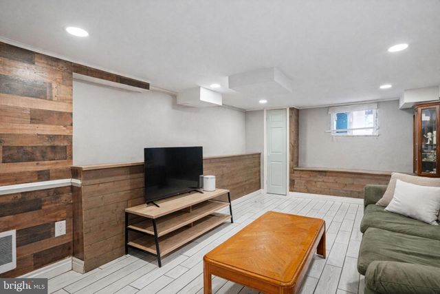 6708 3RD ST, Riverdale, MD 20737