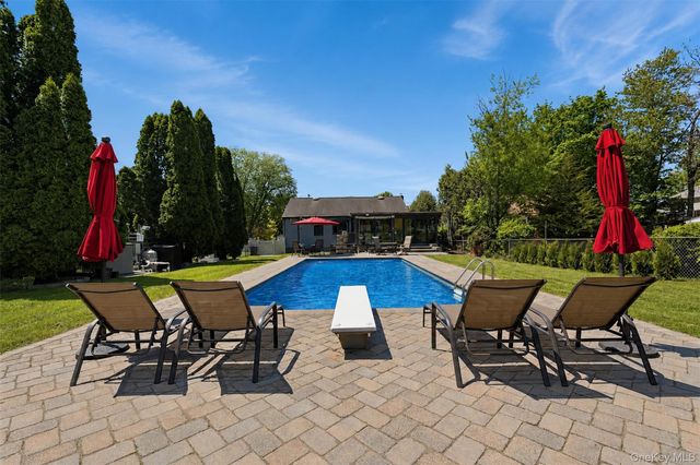 10 Stone Avenue, Ossining, NY 10562