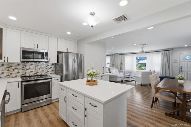 10 Stone Avenue, Ossining, NY 10562