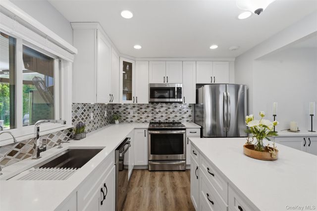 10 Stone Avenue, Ossining, NY 10562