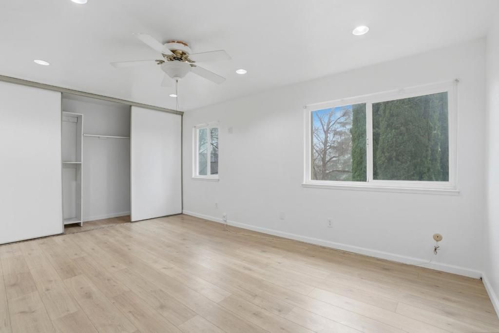 Image 12 of property listing at 161 Edgewater Place, Pittsburg, CA 94565