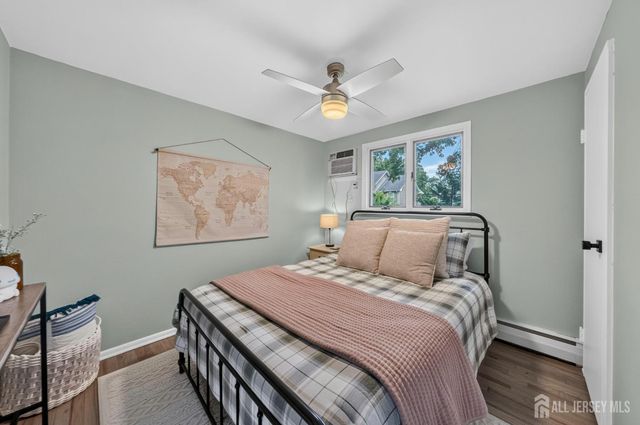 30 Raven Drive, Woodbridge Proper, NJ 07067