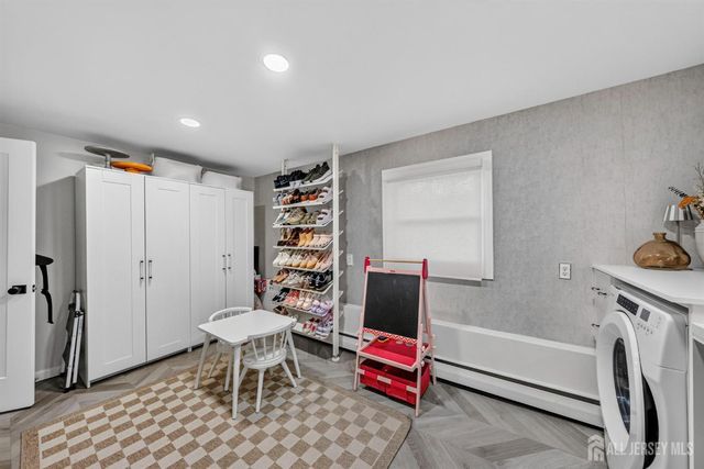 30 Raven Drive, Woodbridge Proper, NJ 07067