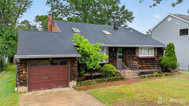 30 Raven Drive, Woodbridge Proper, NJ 07067