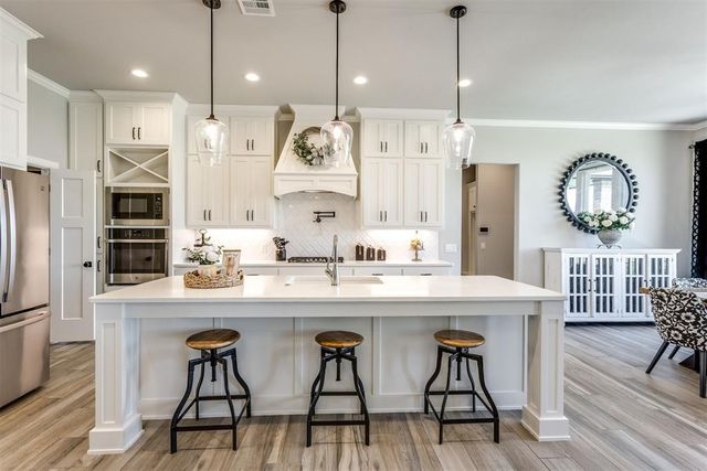 2101 NW 36th Street, Newcastle, OK 73065