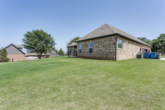 2101 NW 36th Street, Newcastle, OK 73065