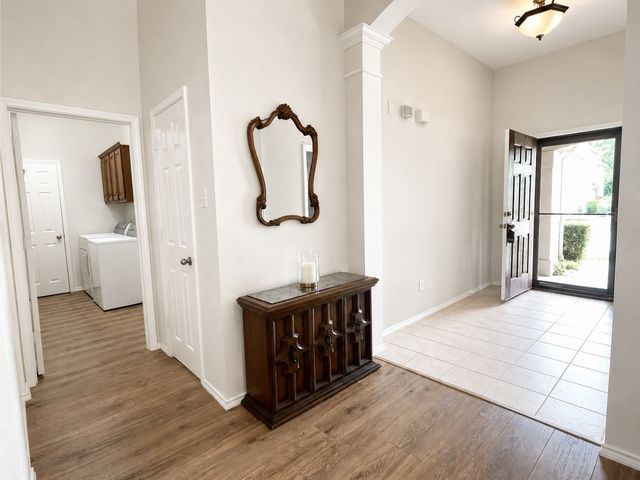 609 Lake Point Drive, Little Elm, TX 75068