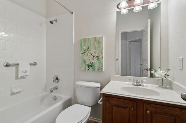 609 Lake Point Drive, Little Elm, TX 75068