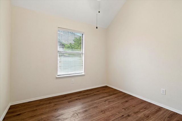 609 Lake Point Drive, Little Elm, TX 75068