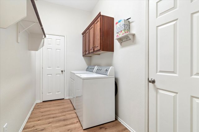 609 Lake Point Drive, Little Elm, TX 75068