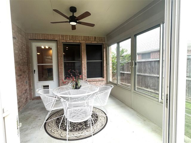 609 Lake Point Drive, Little Elm, TX 75068