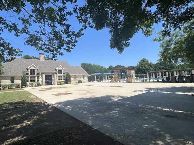 609 Lake Point Drive, Little Elm, TX 75068