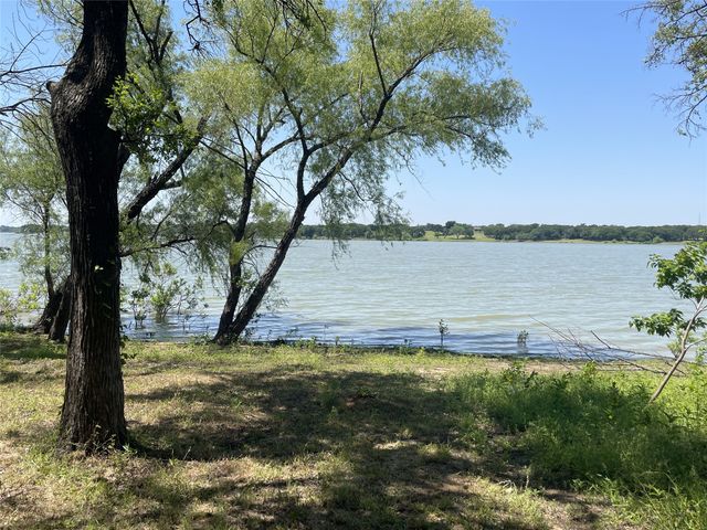 609 Lake Point Drive, Little Elm, TX 75068
