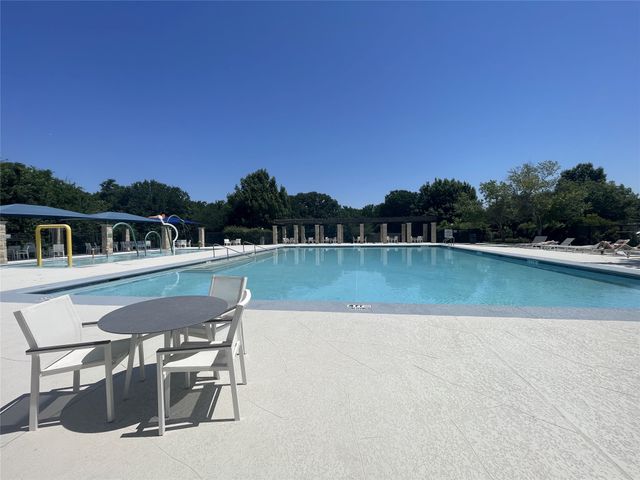 609 Lake Point Drive, Little Elm, TX 75068