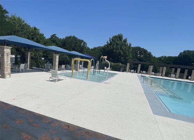 609 Lake Point Drive, Little Elm, TX 75068