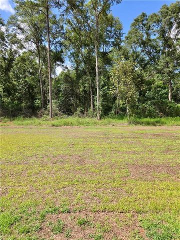 9676 Vickers Road, Semmes, AL 36575