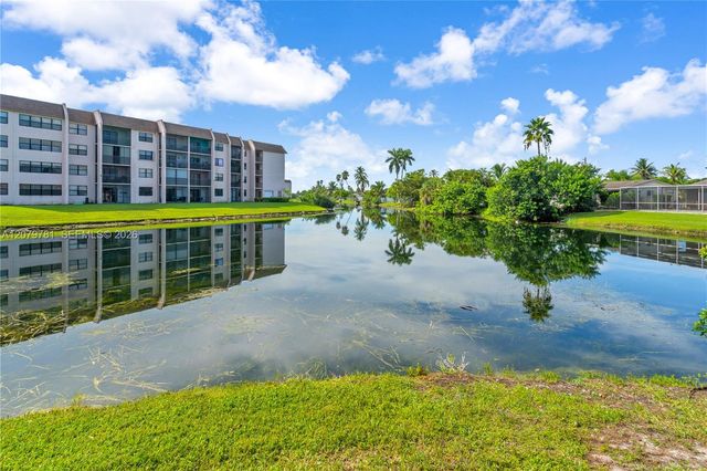 10442 Sunrise Lakes Boulevard 312, Sunrise, FL 33322